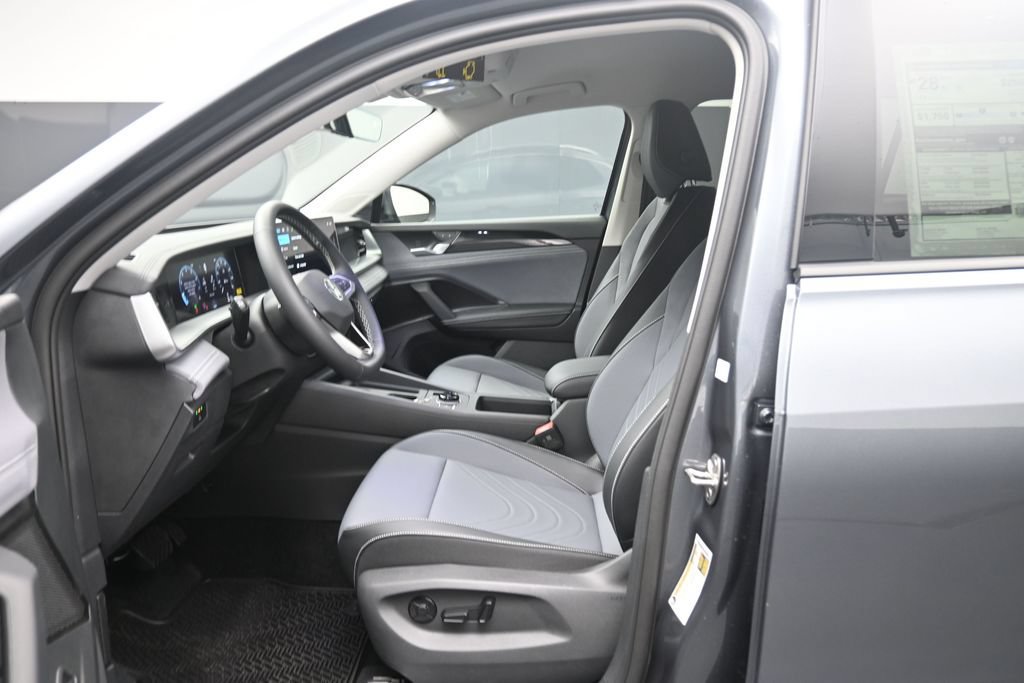 New 2026 Volkswagen Tiguan SE FWD image 16