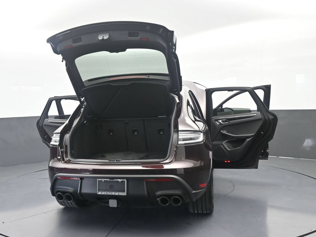 Used 2025 Porsche Macan GTS AWD/4WD image 79