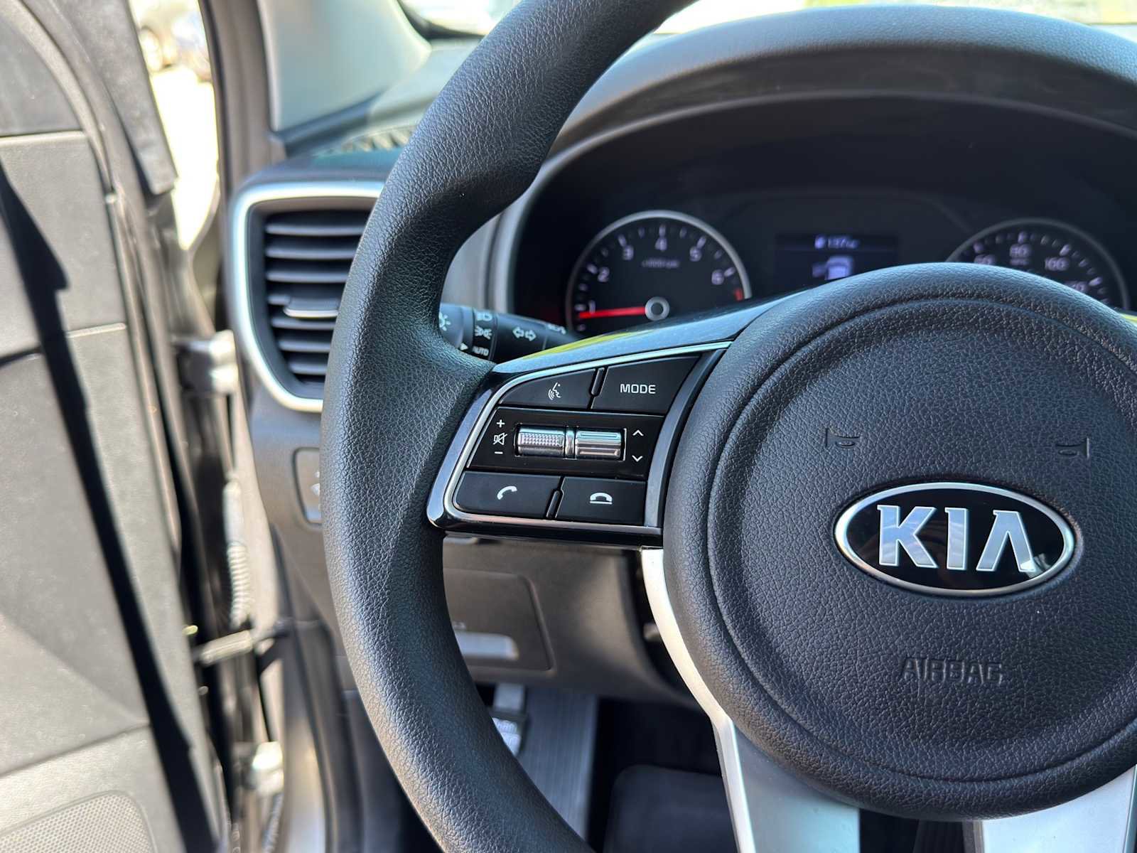 Certified 2022 Kia Sportage LX image 17