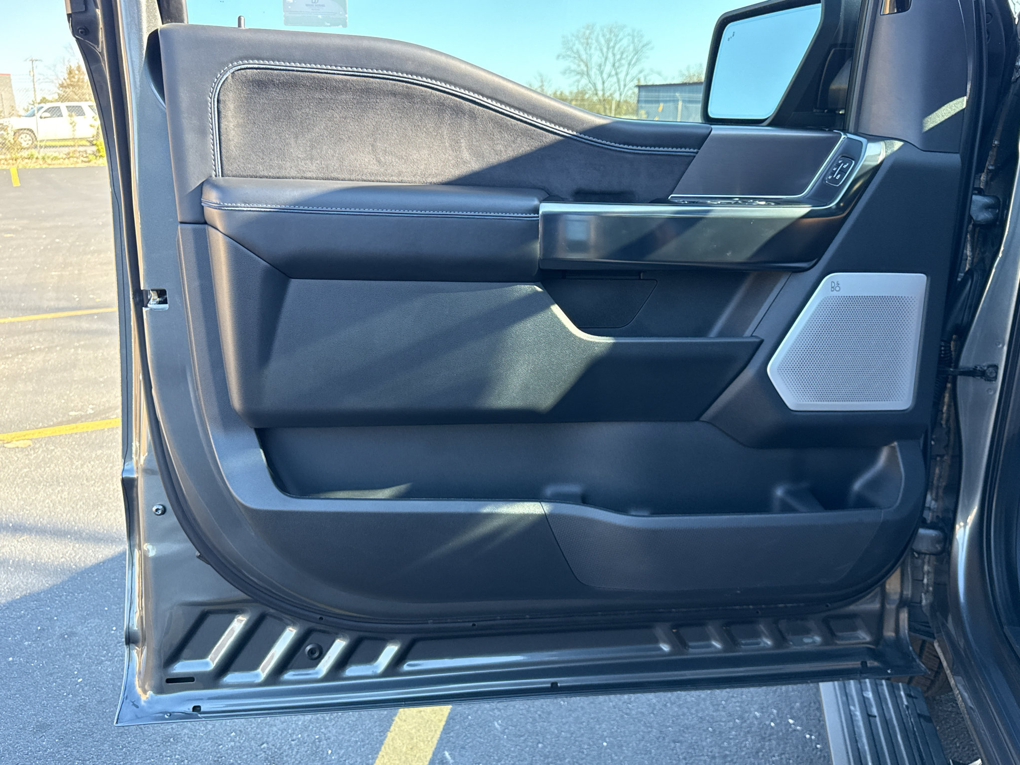 Certified 2025 Ford F150 Platinum AWD/4WD image 27