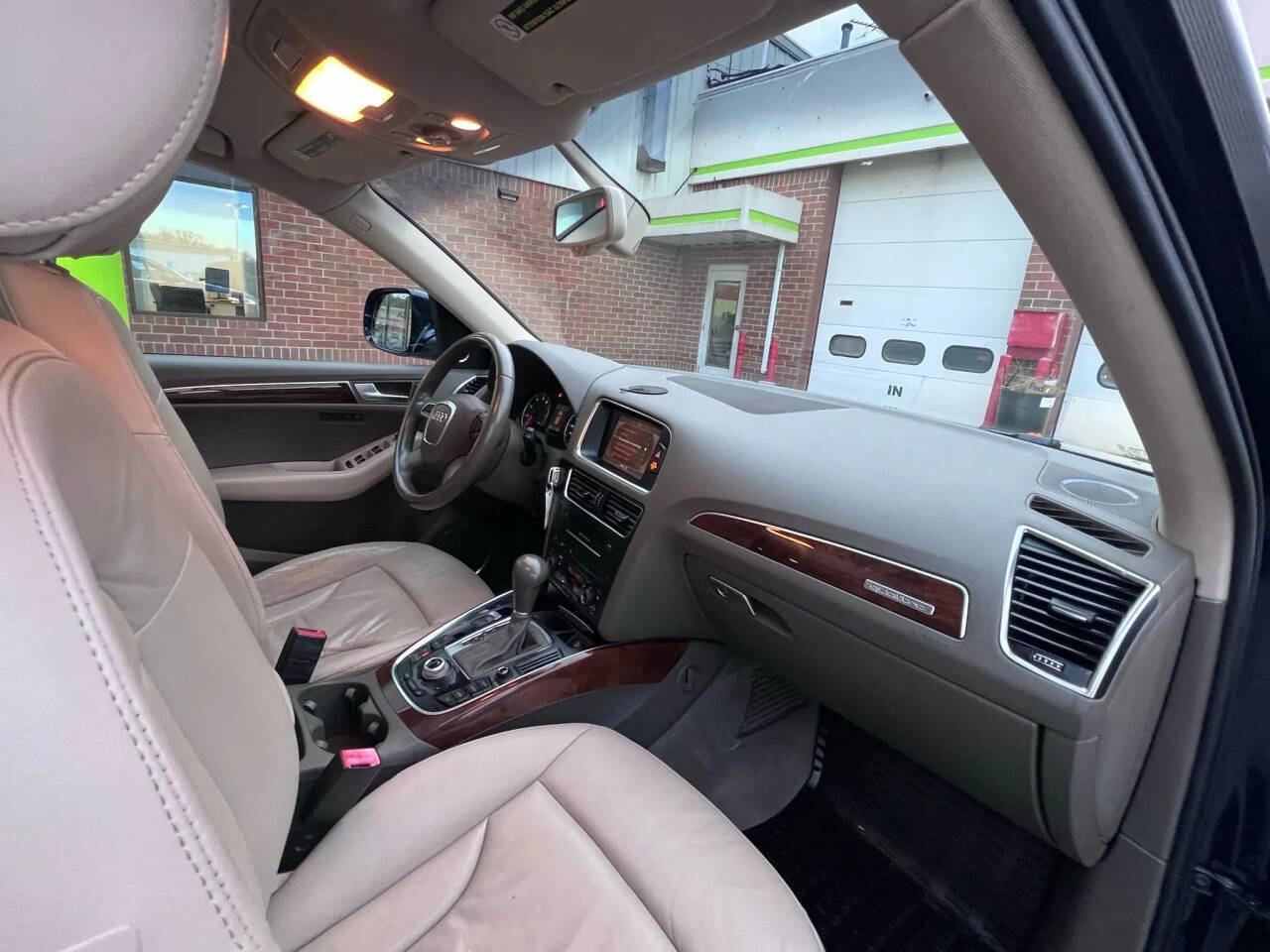 Used 2011 Audi Q5 2.0T Premium Plus image 22