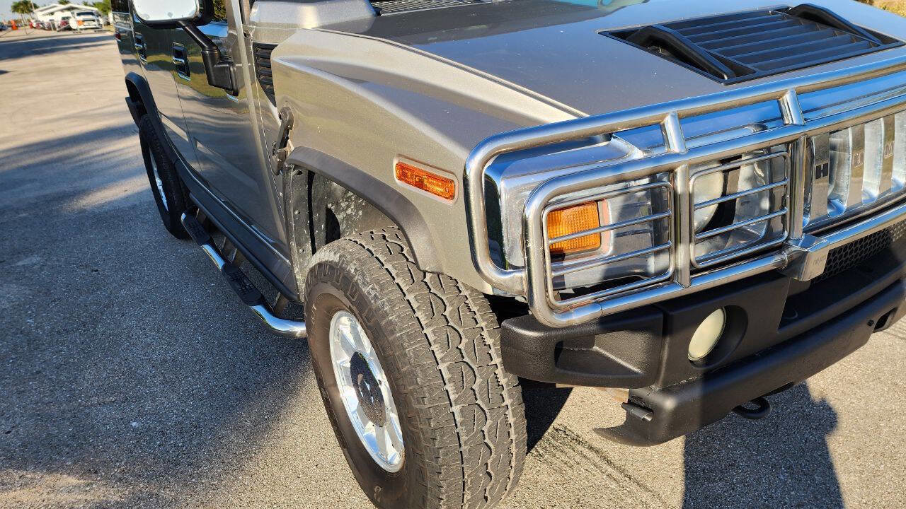 Used 2003 HUMMER H2 w/ Preferred Equipment Group image 10