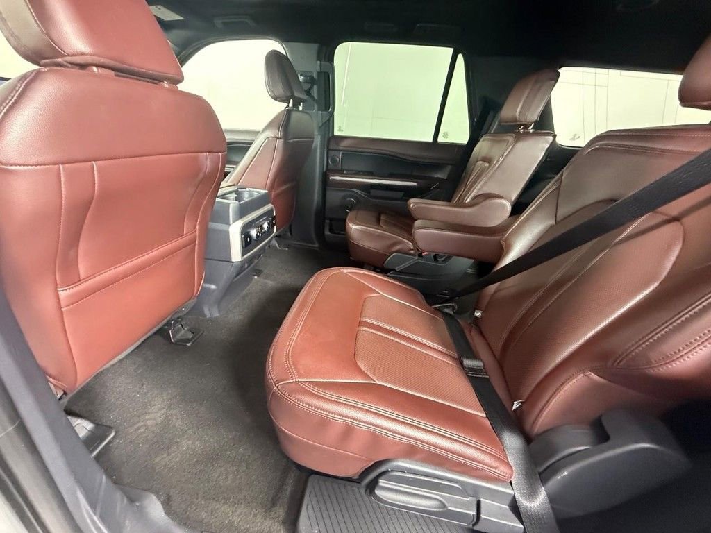 Used 2023 Ford Expedition Max Limited image 18