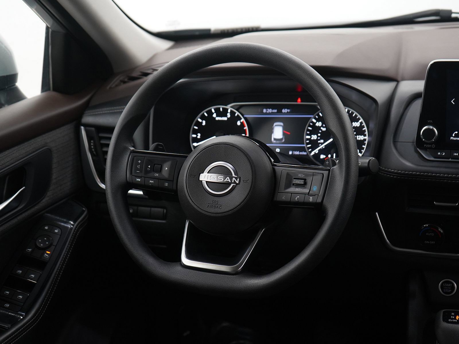 Used 2023 Nissan Rogue SV image 14