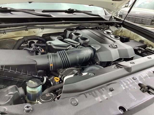 Used 2023 Toyota 4Runner Limited AWD/4WD image 12