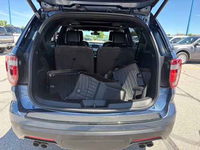 Used 2018 Ford Explorer Sport w/ Equipment Group 401A AWD/4WD image 15