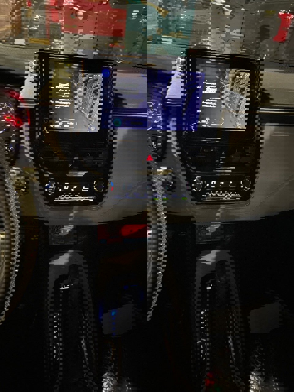 Used 2023 Toyota Corolla SE image 6