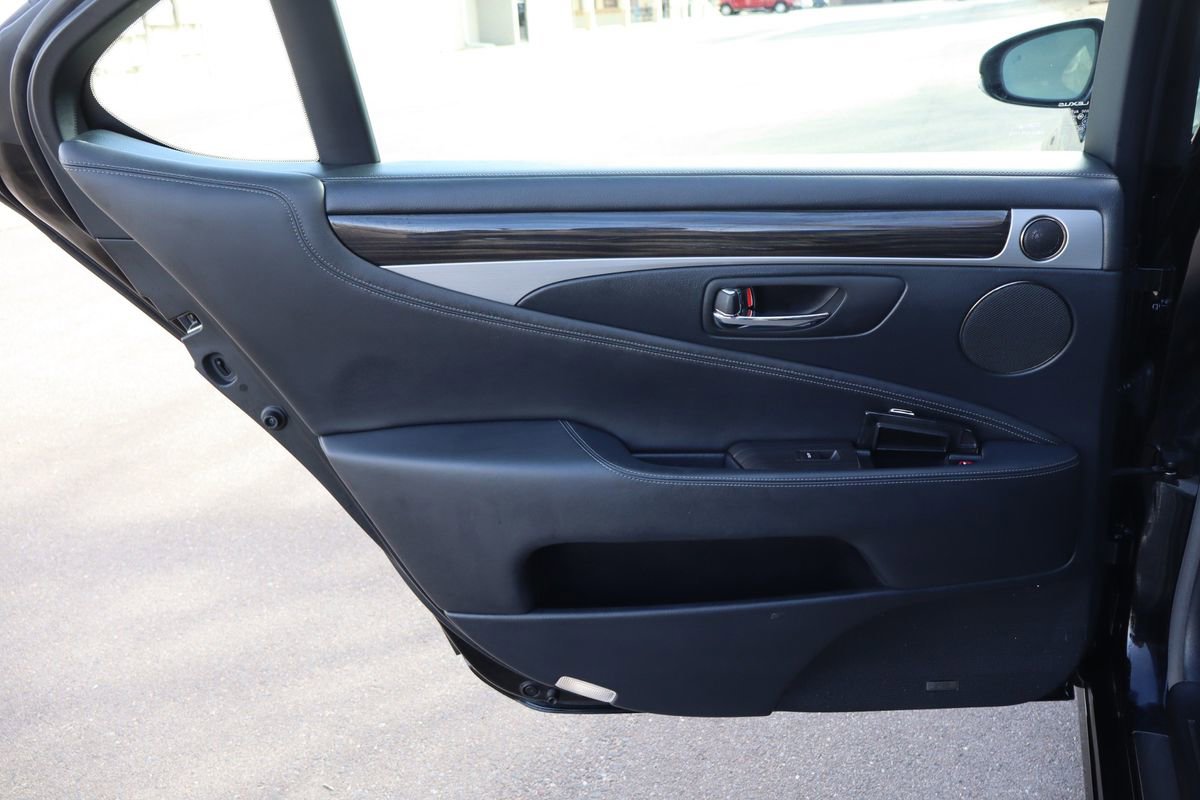 Used 2013 Lexus LS 460 L w/ Preferred Accessory Package image 24