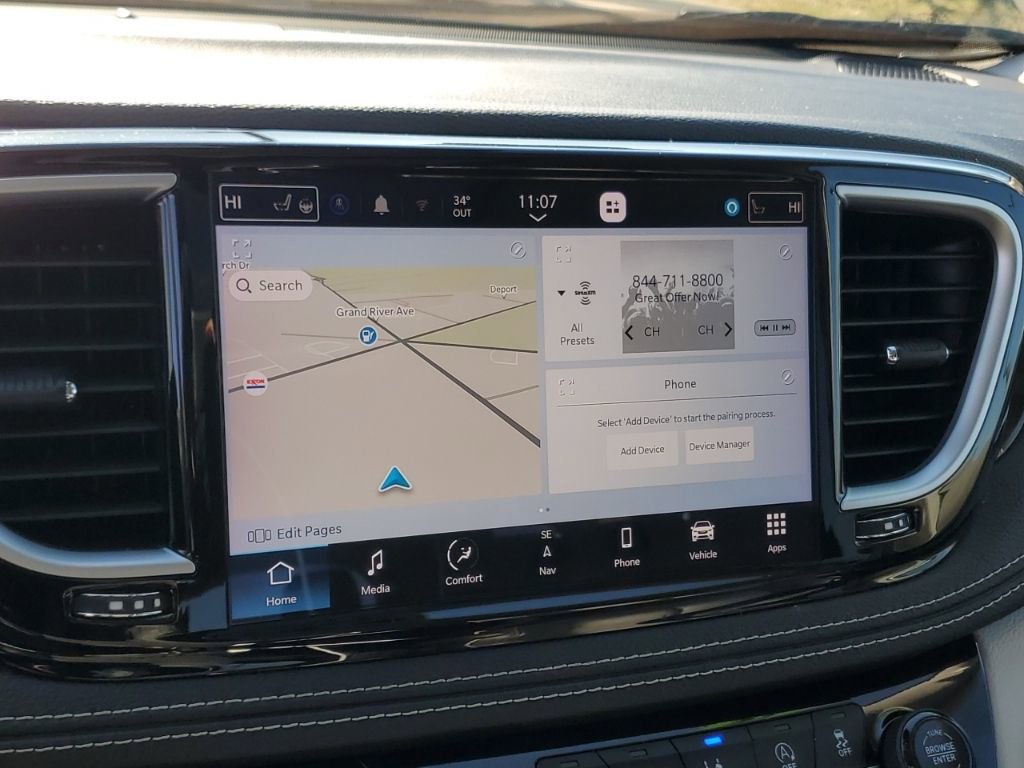Used 2022 Chrysler Pacifica Limited image 21