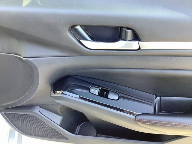 Used 2024 Nissan Altima 2.5 SR image 38