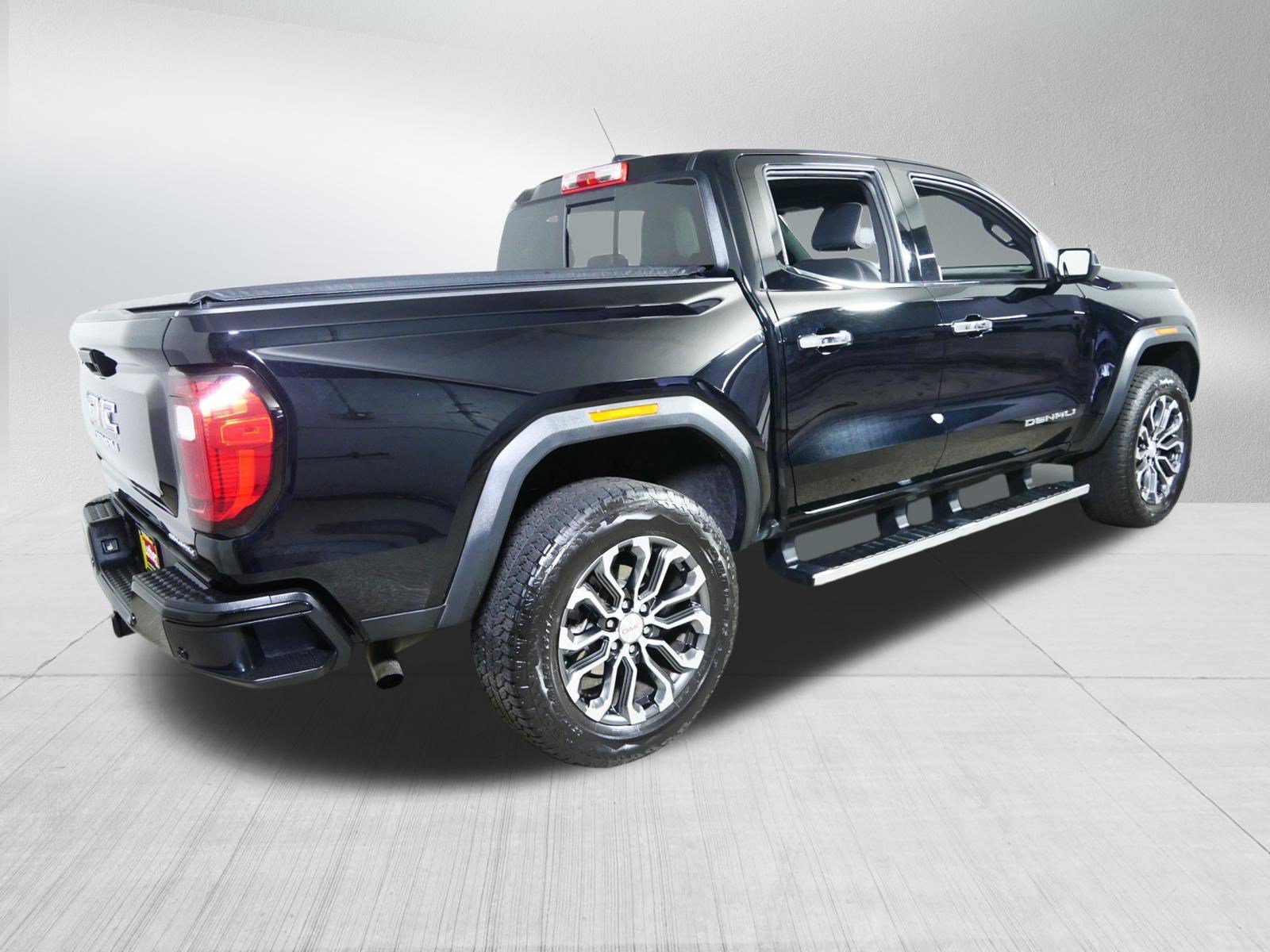 Used 2026 GMC Canyon Denali AWD/4WD image 7