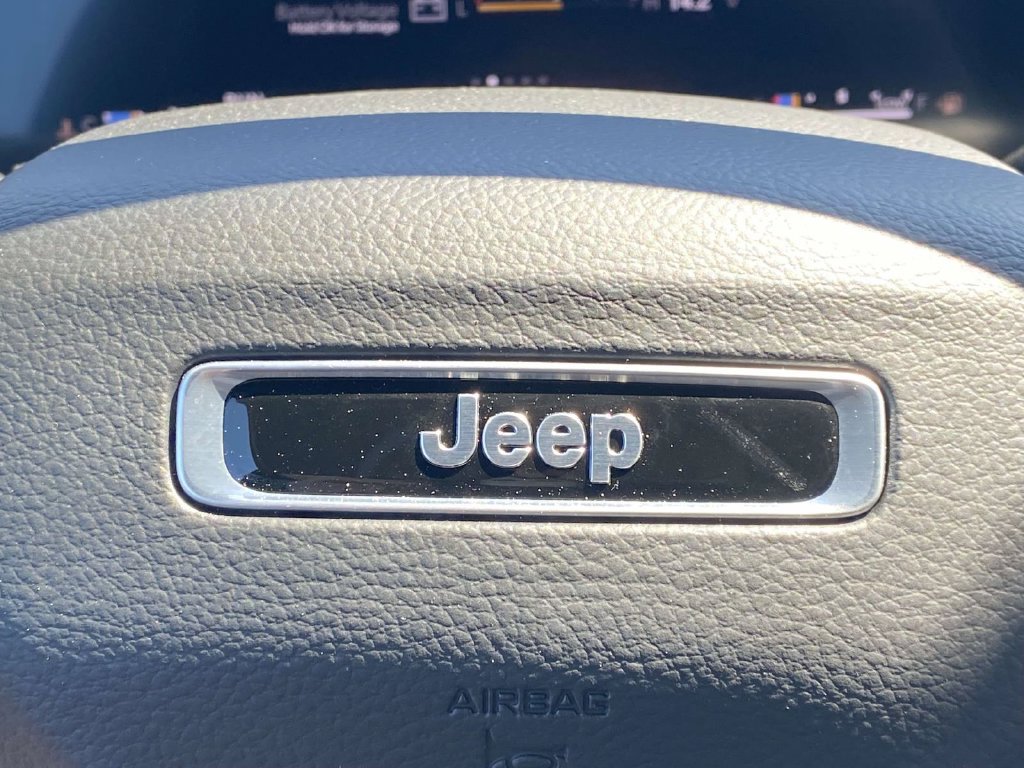 New 2026 Jeep Grand Cherokee L Limited w/ Limited Altitude Package RWD image 28