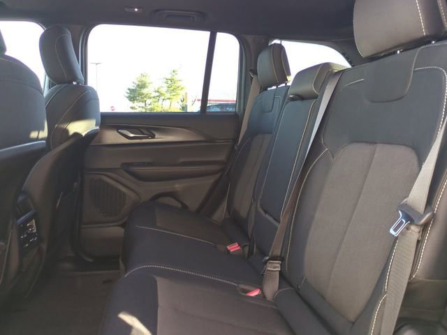 New 2025 Jeep Grand Cherokee Laredo X w/ Trailer Tow Package image 14