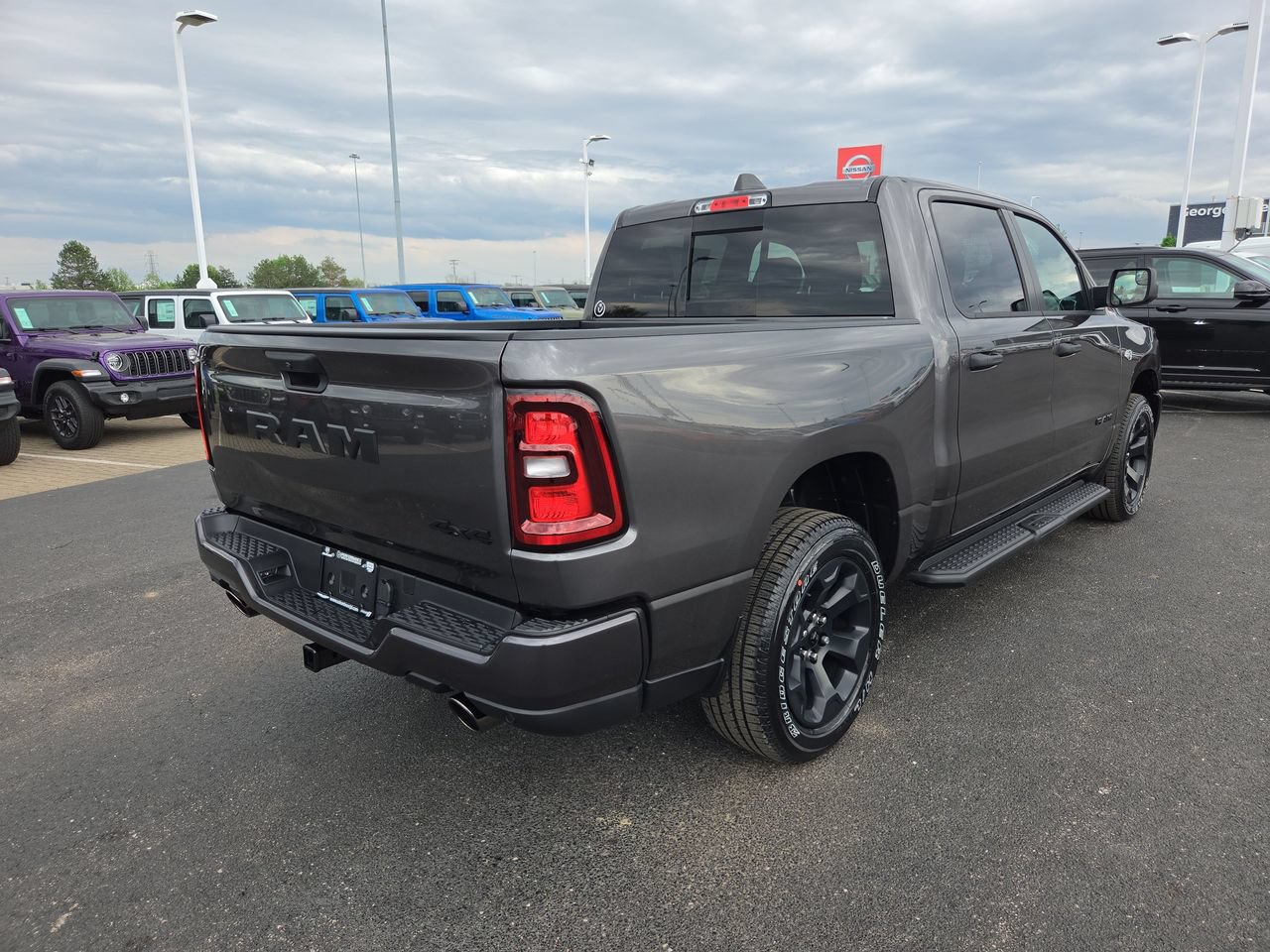 New 2026 RAM 1500 Express AWD/4WD image 8