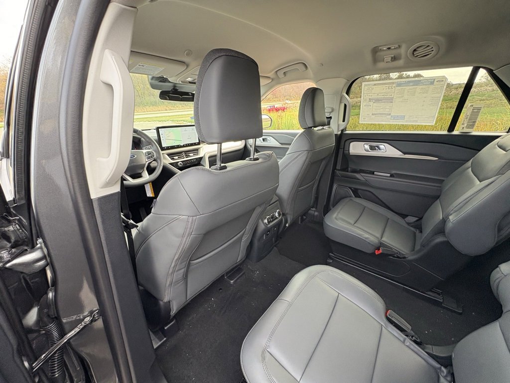 New 2026 Ford Explorer Active w/ Active Comfort Package image 27