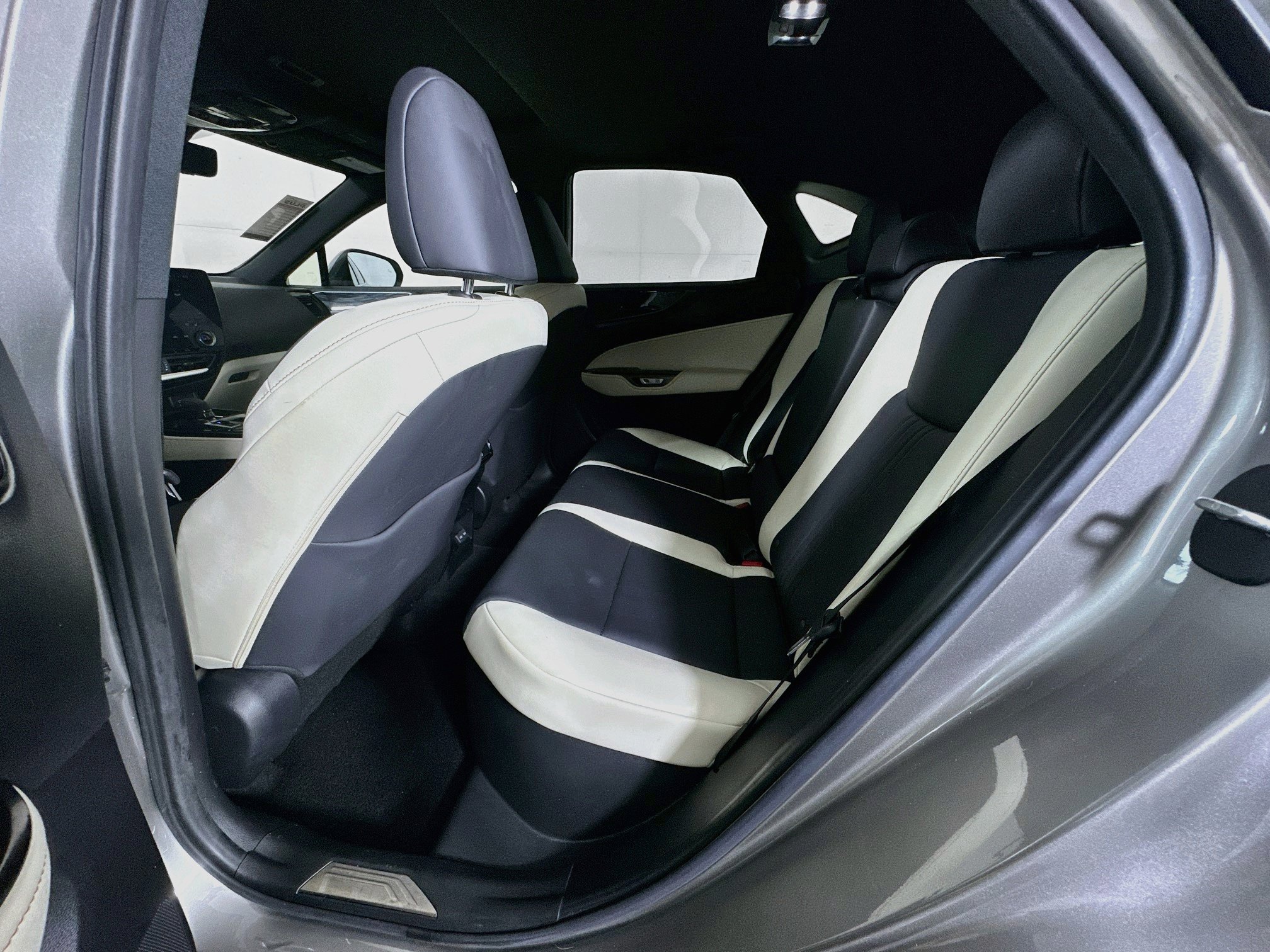 Used 2024 Lexus NX 350h AWD image 26