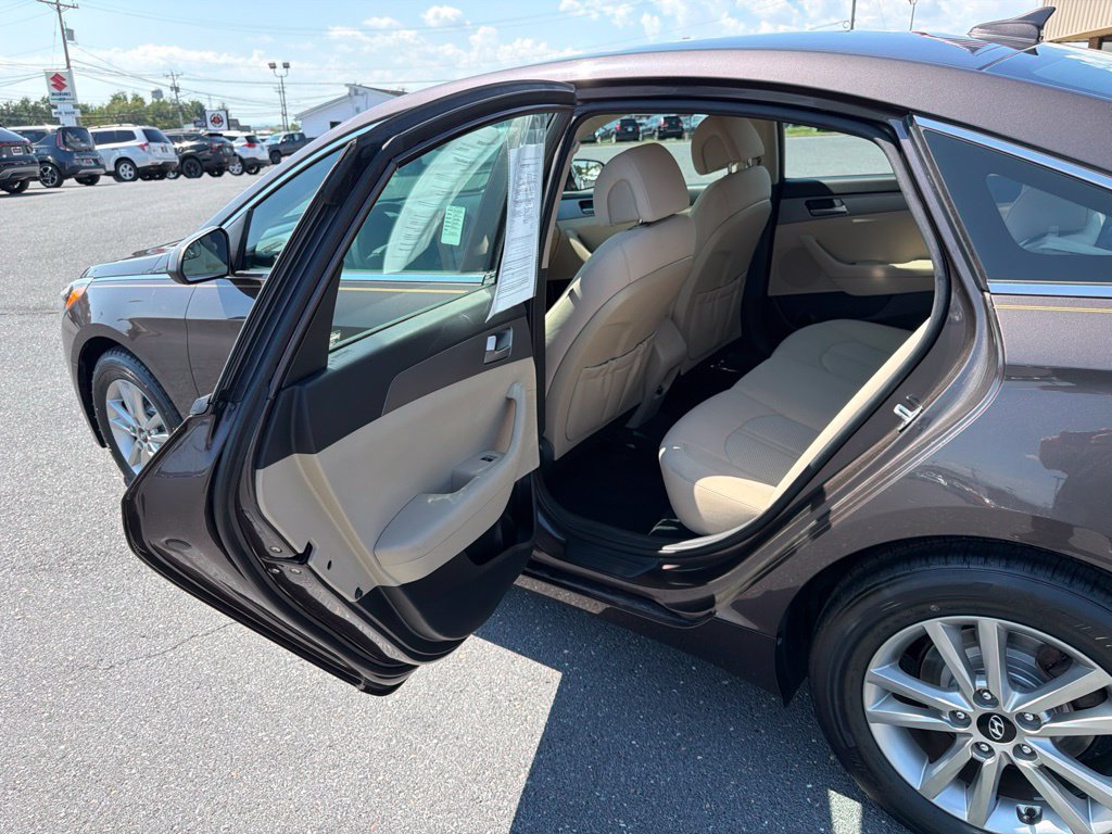 Used 2017 Hyundai Sonata SE FWD image 15