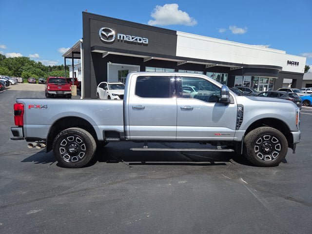 Used 2023 Ford F350 Platinum AWD/4WD image 6