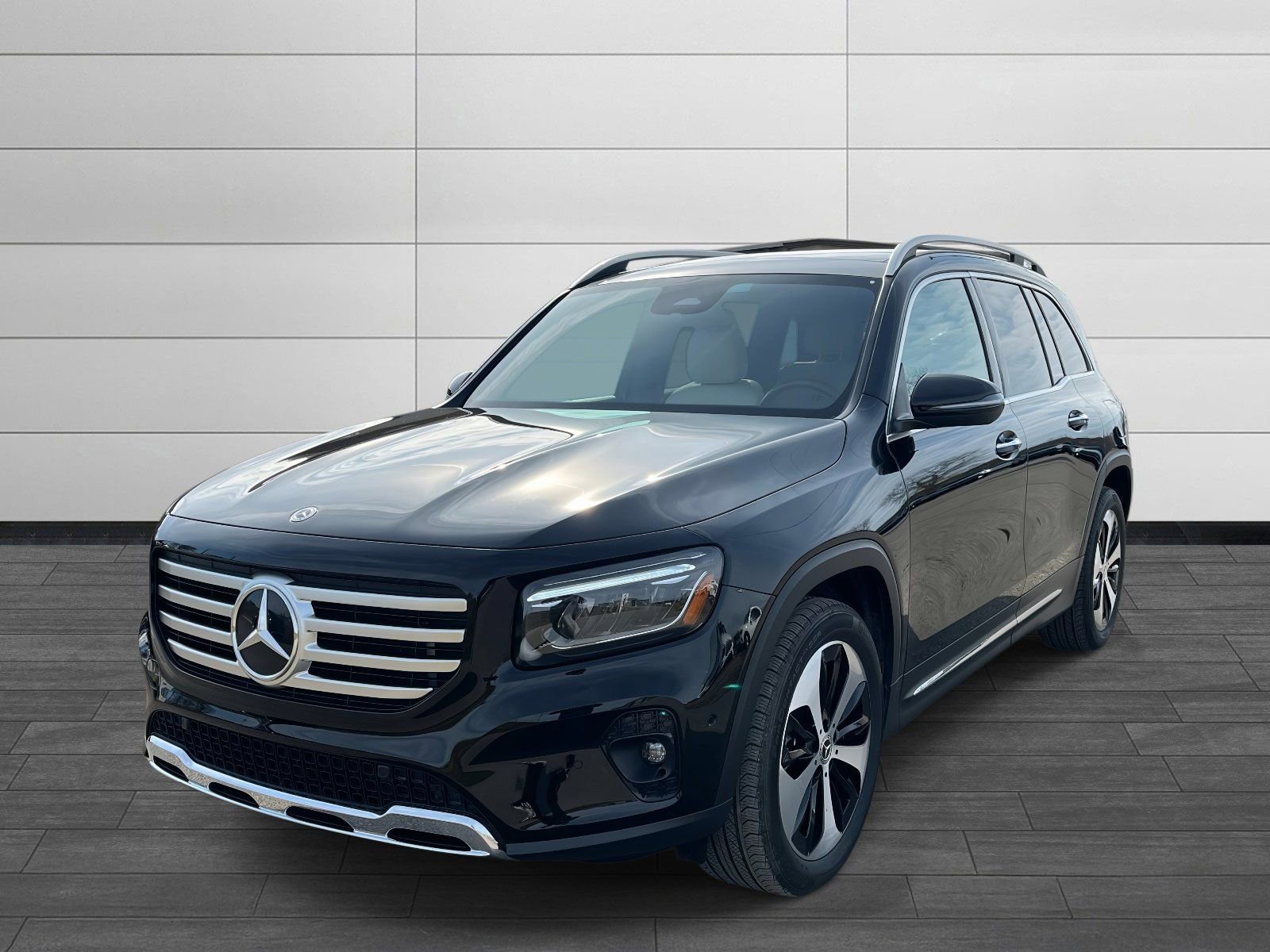 Certified 2025 Mercedes-Benz GLB 250 image 7