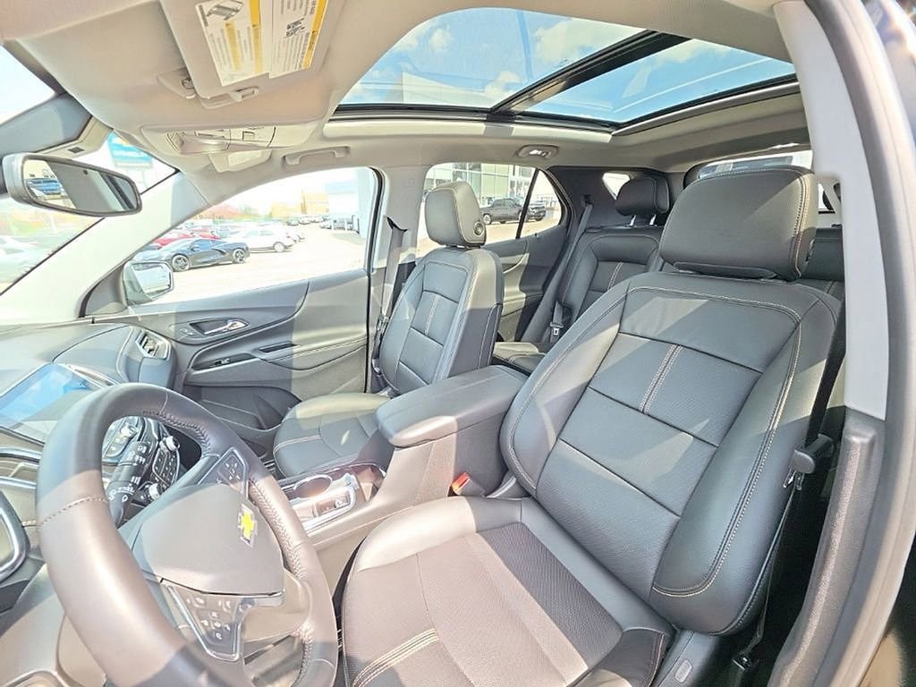 Used 2022 Chevrolet Equinox Premier AWD/4WD image 28
