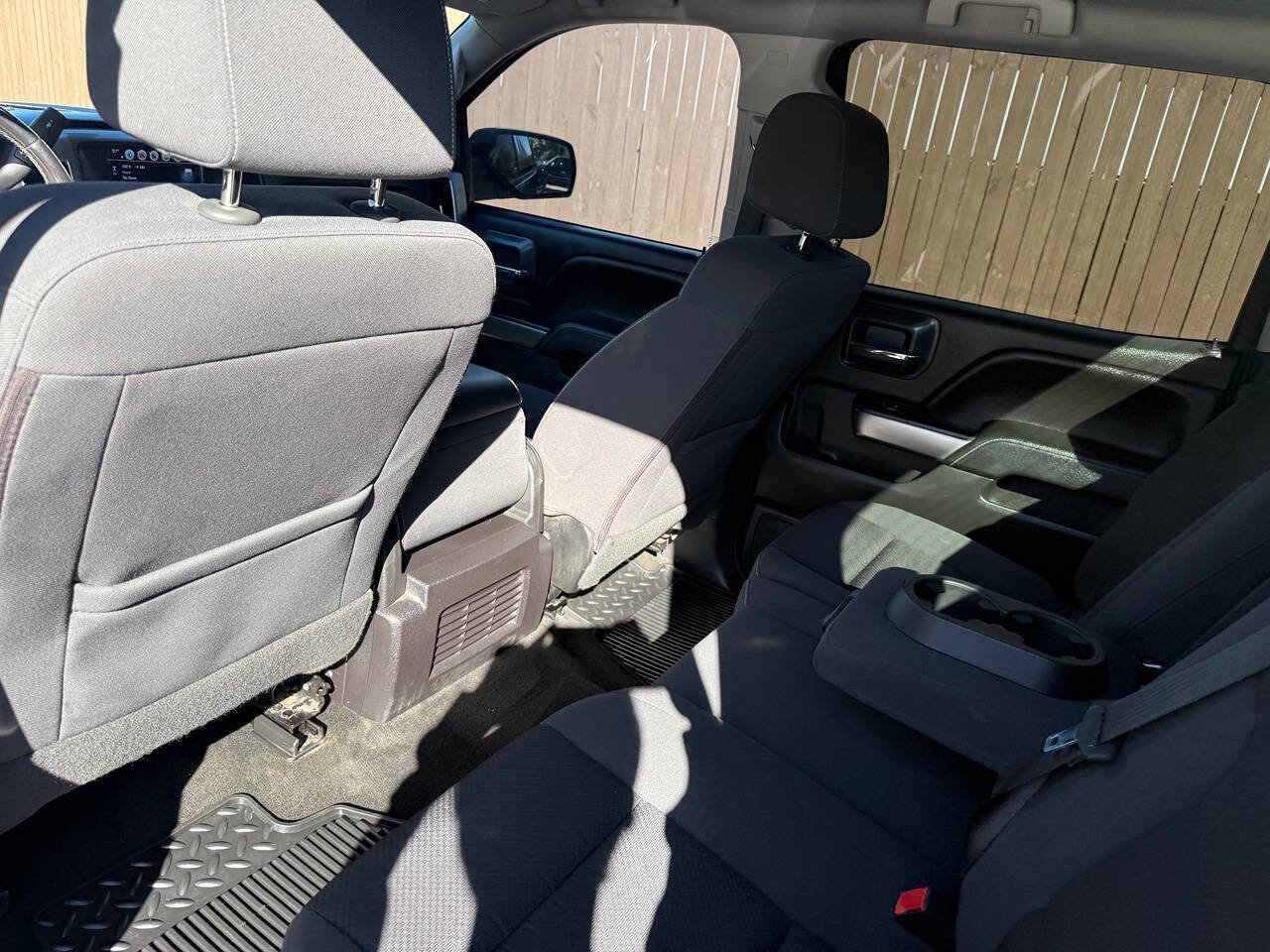 Used 2018 Chevrolet Silverado 1500 LT w/ LT Eassist Package image 18