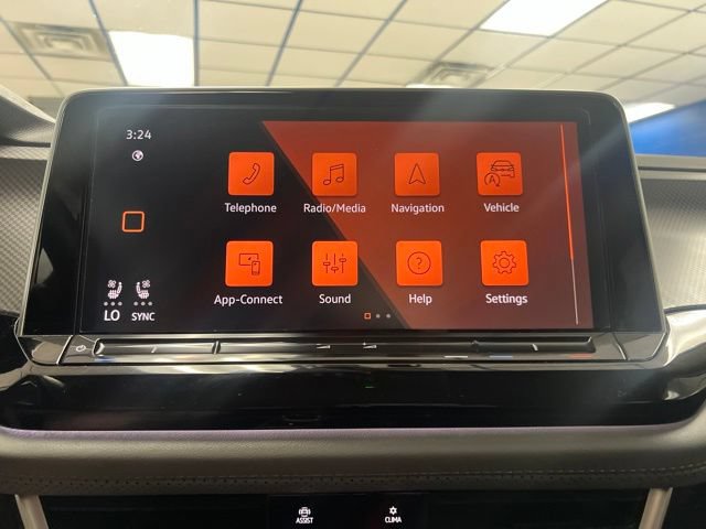 Used 2024 Volkswagen Atlas Peak Edition SE AWD/4WD image 30