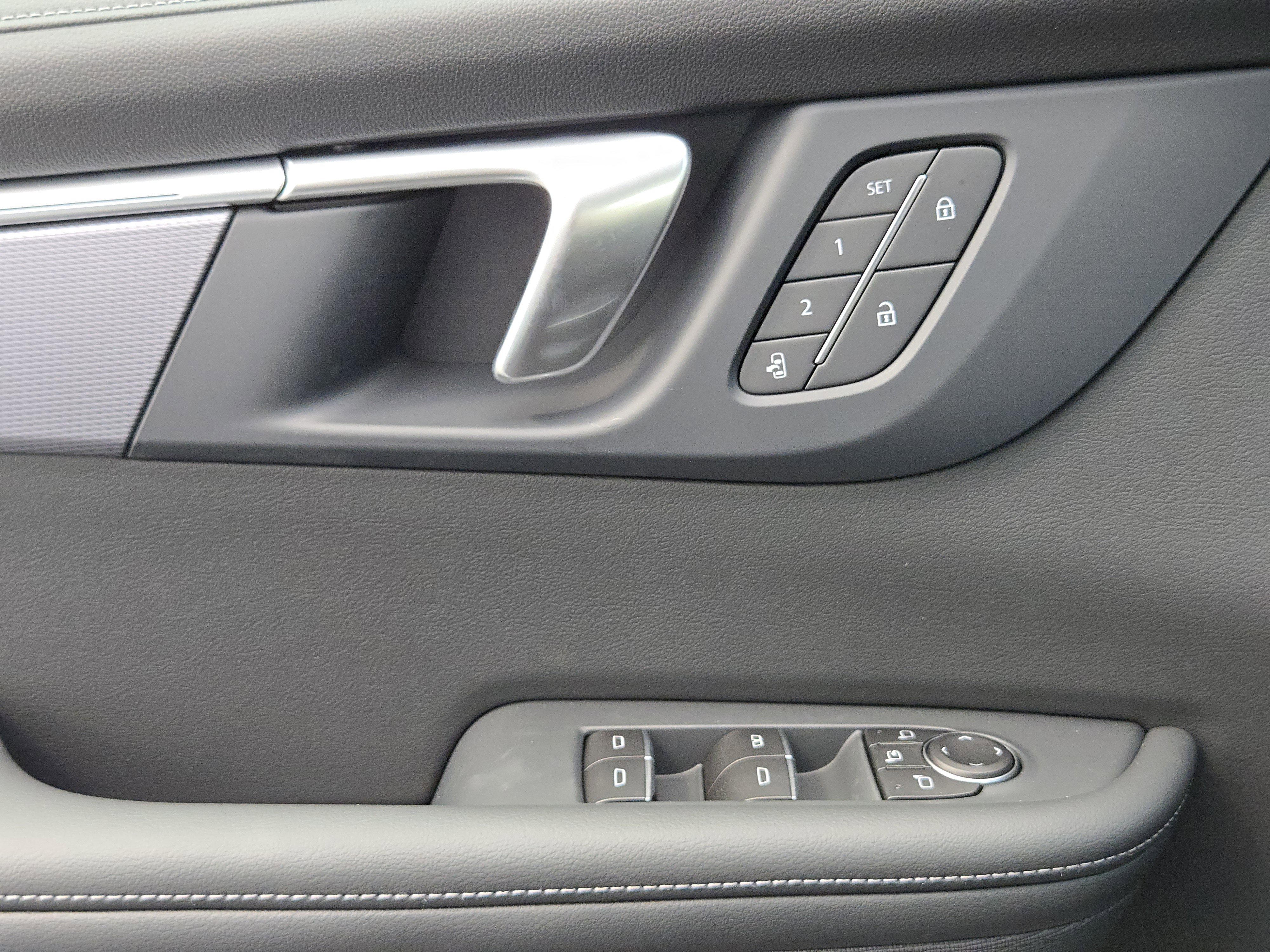 New 2026 Buick Enclave Sport Touring w/ Power Package image 17