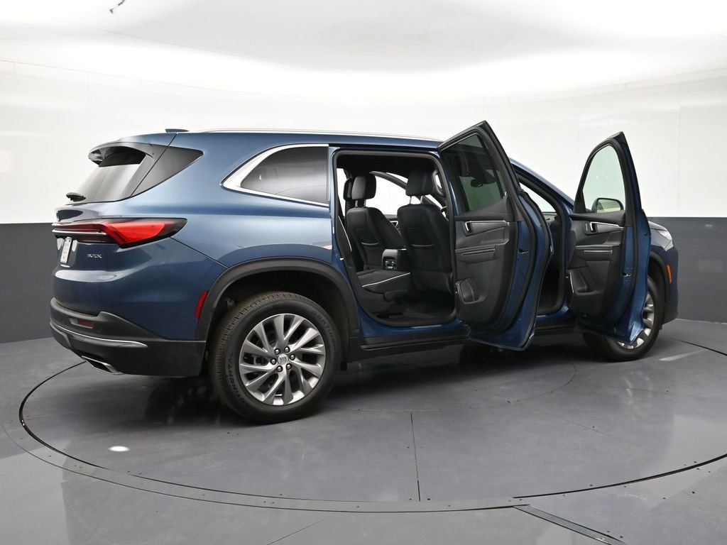 Used 2026 Buick Enclave Preferred image 33