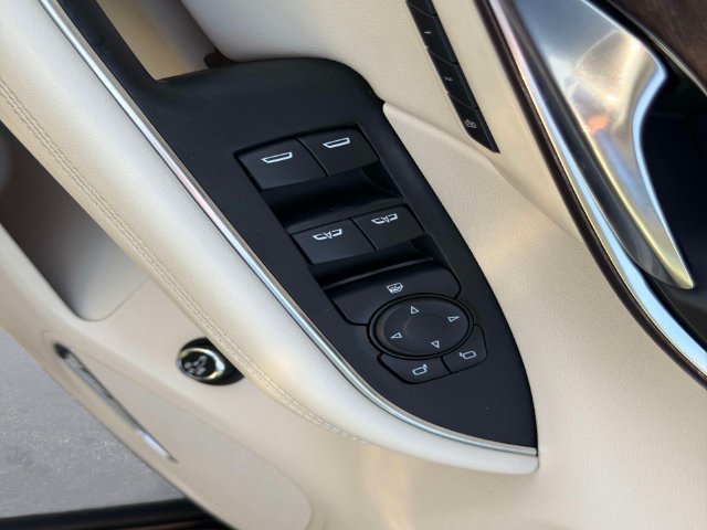 Used 2021 Buick Envision Avenir FWD image 18