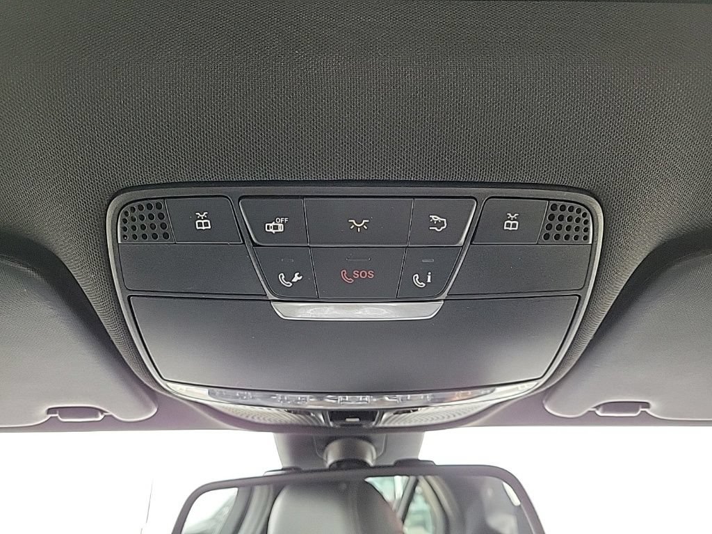 Used 2015 Mercedes-Benz C 300 4MATIC Sedan image 30