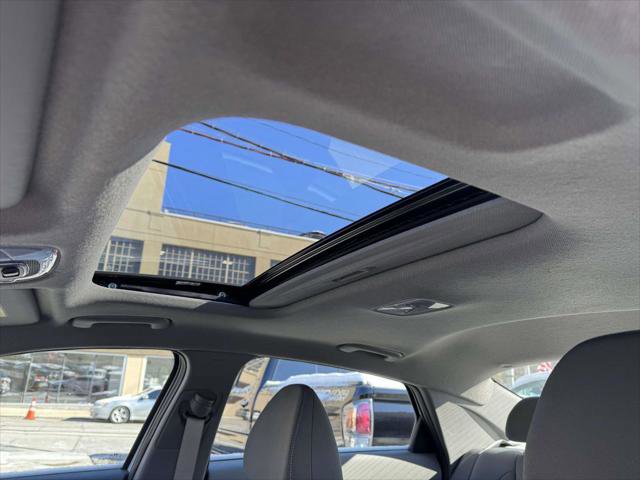 Certified 2025 Hyundai Elantra SEL FWD image 19