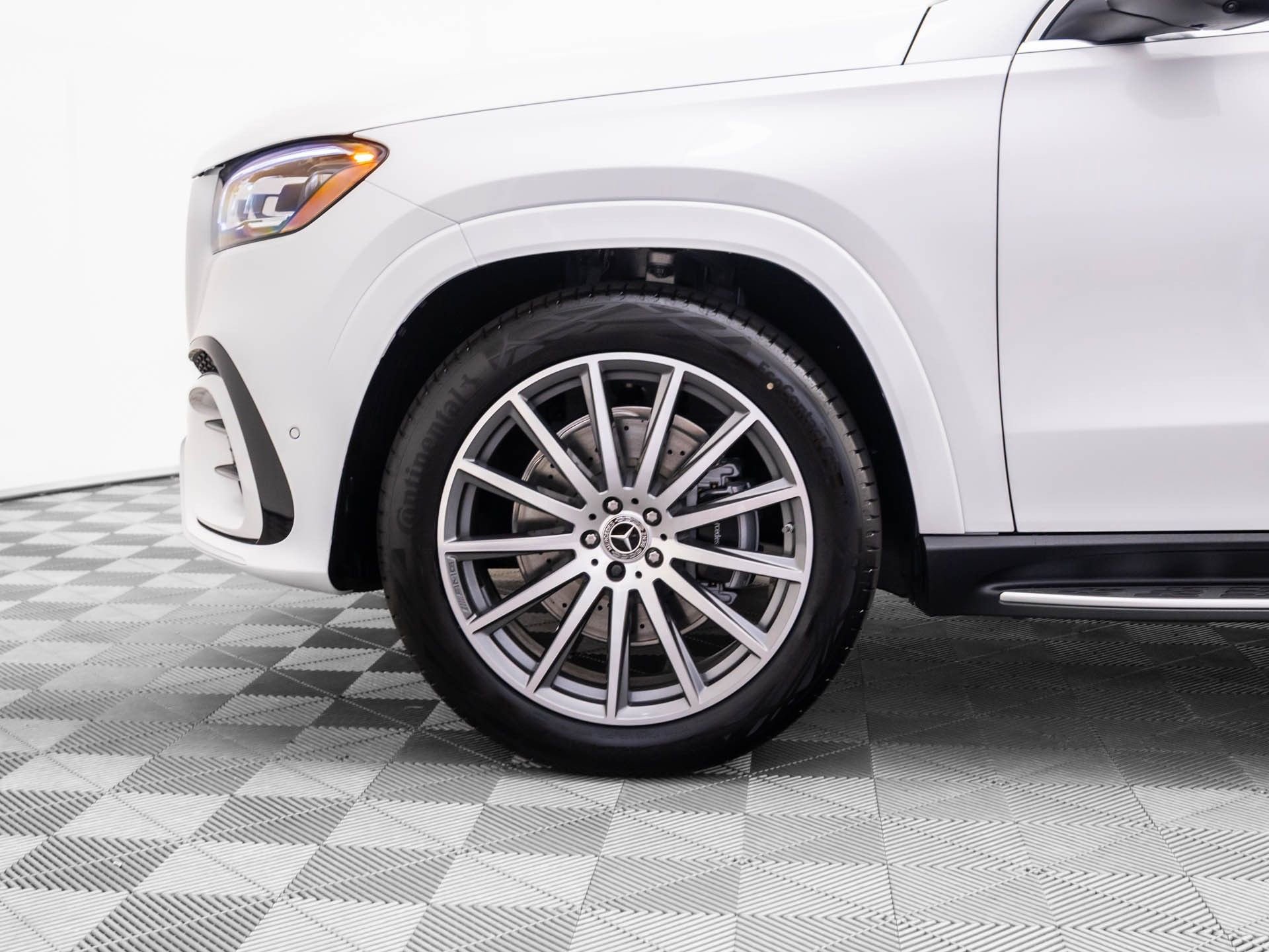 New 2026 Mercedes-Benz GLS 580 4MATIC image 35