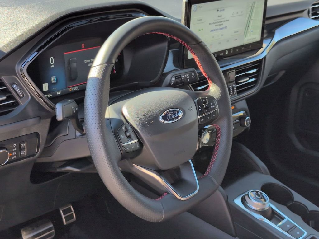 Used 2024 Ford Escape ST-Line w/ Tech Pack #1 image 10
