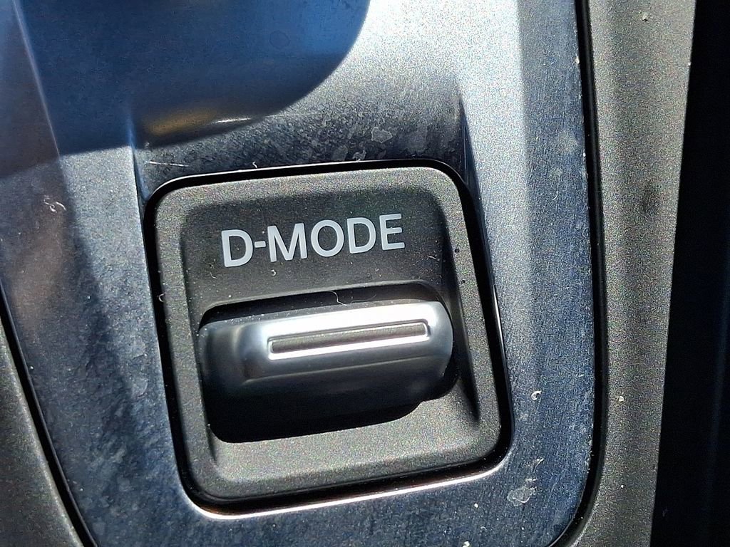 Used 2025 INFINITI QX50 Pure image 24