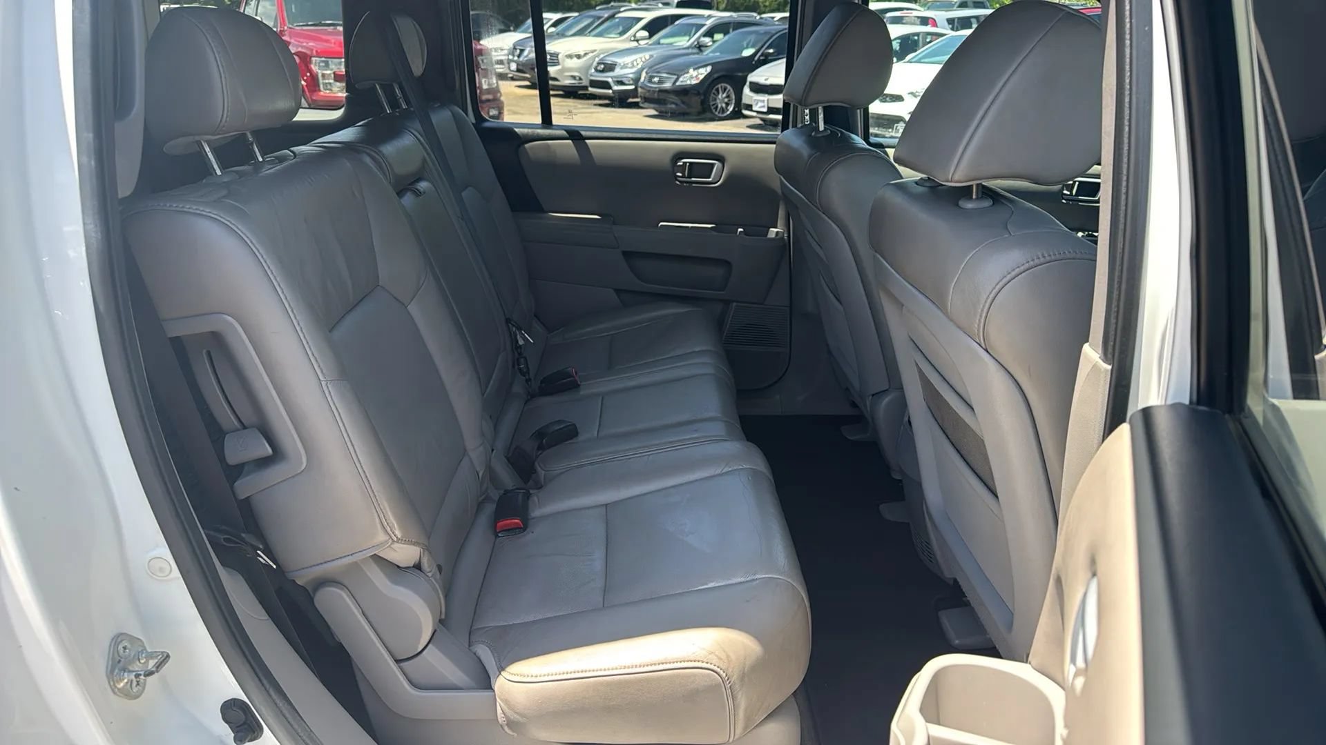 Used 2011 Honda Pilot EX-L image 9