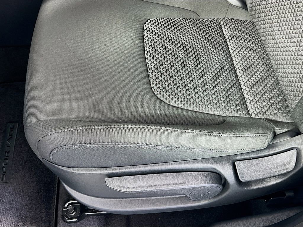 New 2026 Kia Sportage LX FWD image 18
