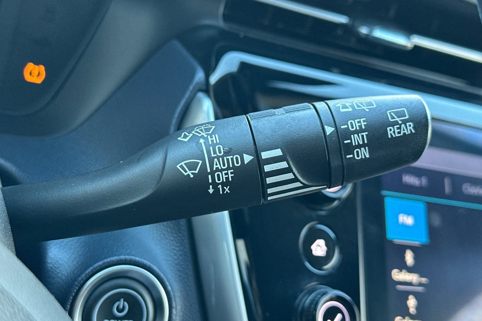 Used 2022 Chevrolet Bolt EUV Premier w/ Super Cruise Package image 38