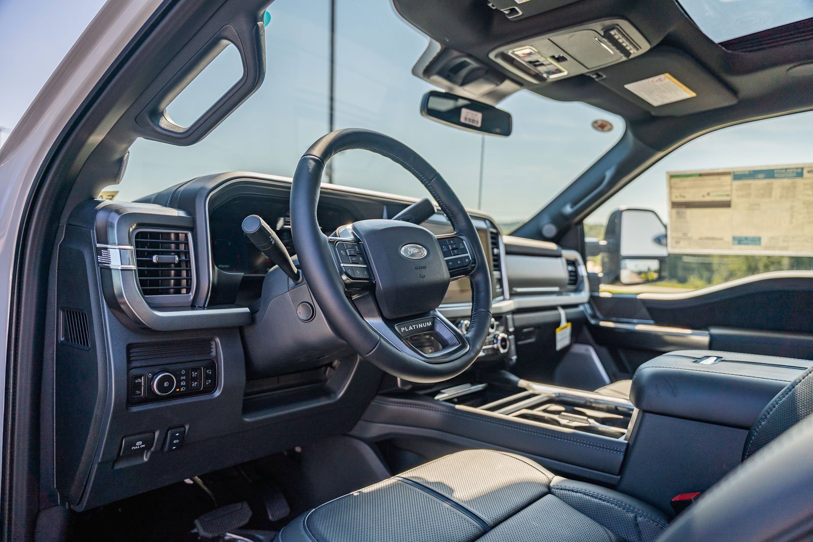 New 2025 Ford F250 Platinum image 30