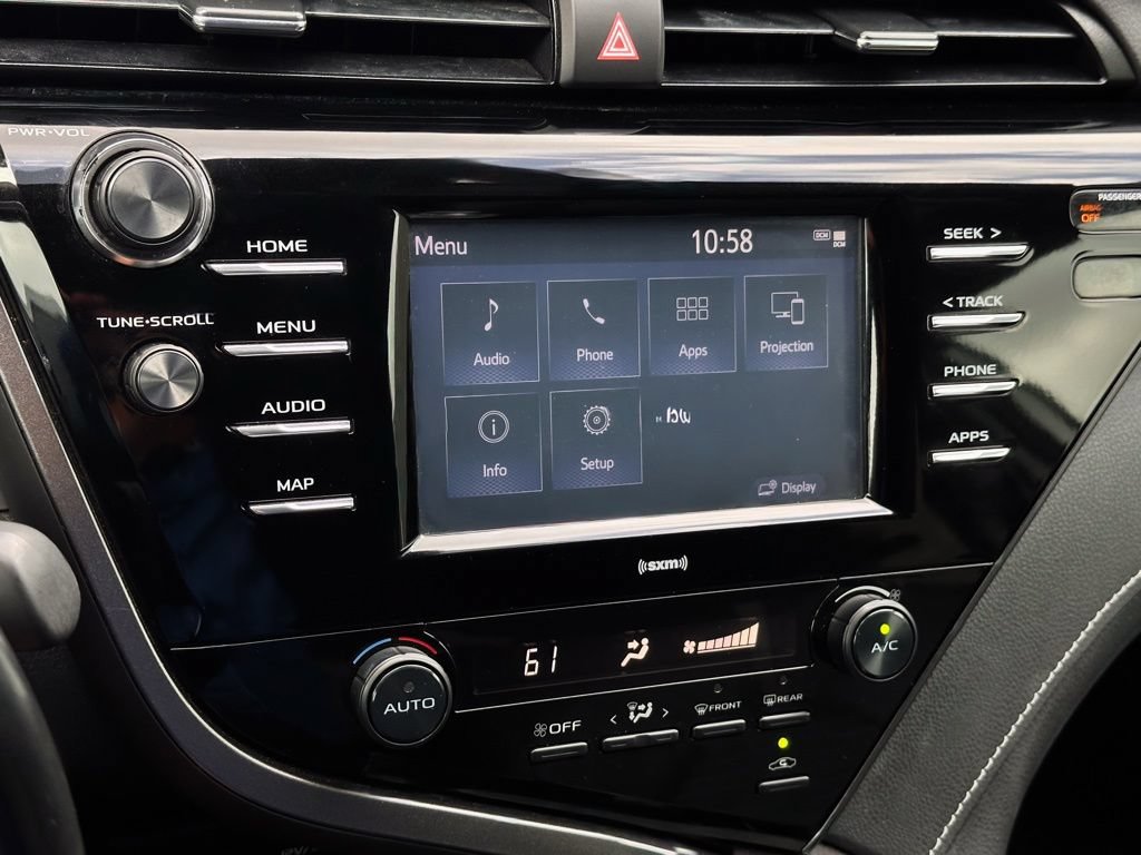 Used 2020 Toyota Camry SE FWD image 12