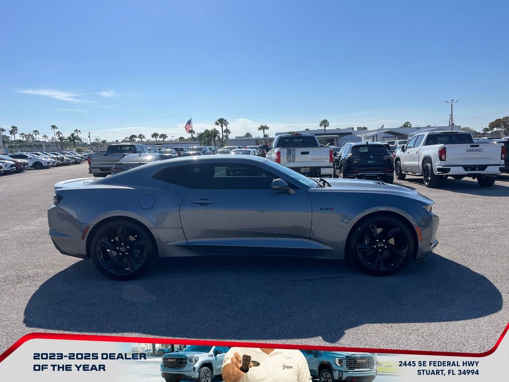 Used 2022 Chevrolet Camaro LT w/ RS Package image 8