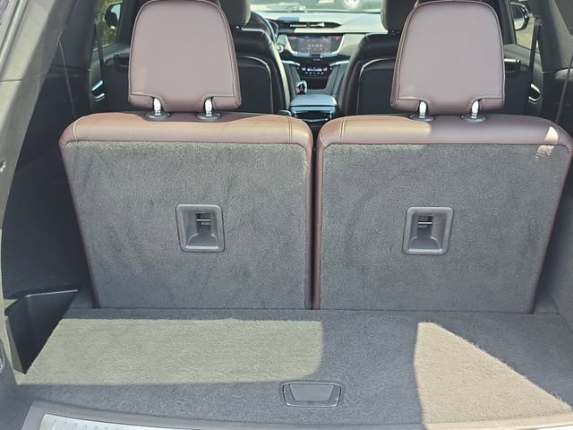 Used 2021 Cadillac XT6 Premium Luxury FWD image 6