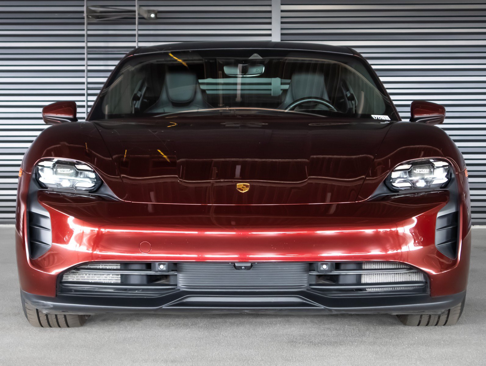 Used 2022 Porsche Taycan GTS AWD/4WD image 8