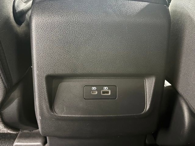 Used 2023 Nissan Frontier SV image 10