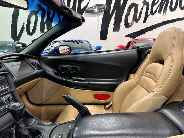 Used 2001 Chevrolet Corvette Convertible w/ Preferred Equipment Group2 RWD image 11