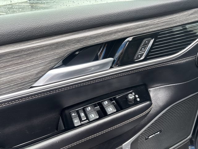 Used 2024 Jeep Wagoneer Series II AWD/4WD image 14