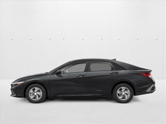 New 2026 Hyundai Elantra SE FWD image 3