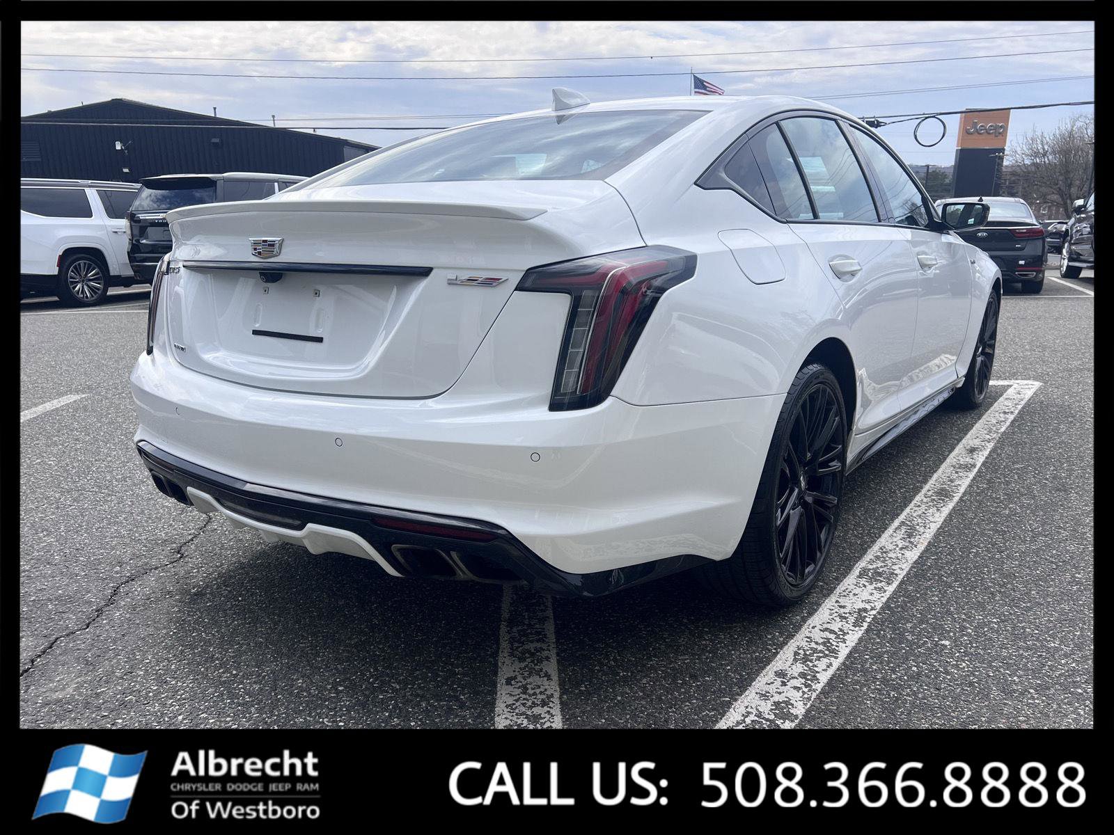 Used 2022 Cadillac CT5 V w/ LPO, ONYX Package image 6