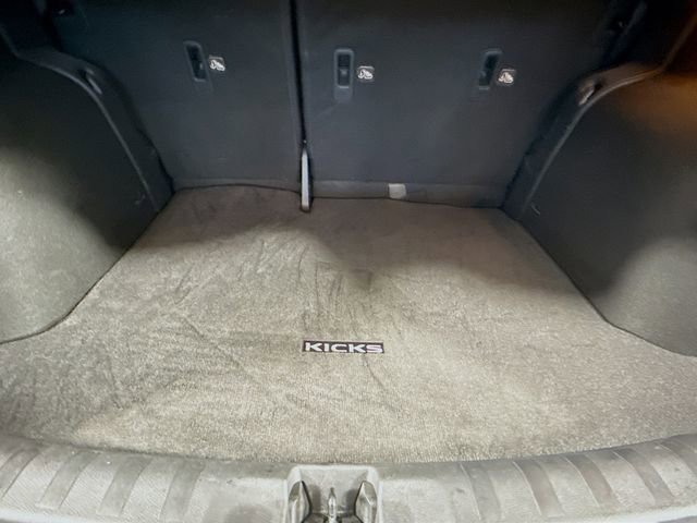 Used 2019 Nissan Kicks SV image 24