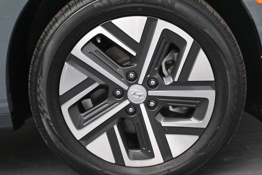 Used 2023 Hyundai Kona SE w/ Cargo Package FWD image 24