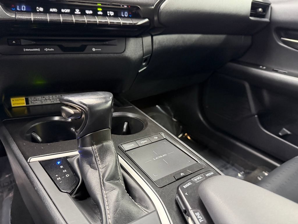 Used 2021 Lexus UX 200 w/ Accessory Package (Z1) FWD image 26